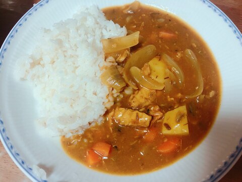 栄養たっぷり！サバ缶カレー